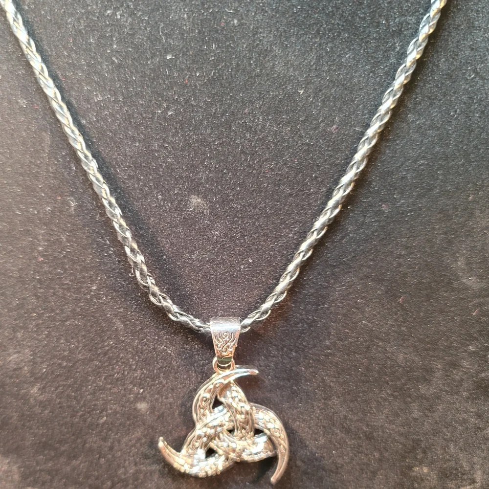 0509. Matte Black Pendant w/bold ~ Intricate ~Celtic Silver ~Triquetra Necklace